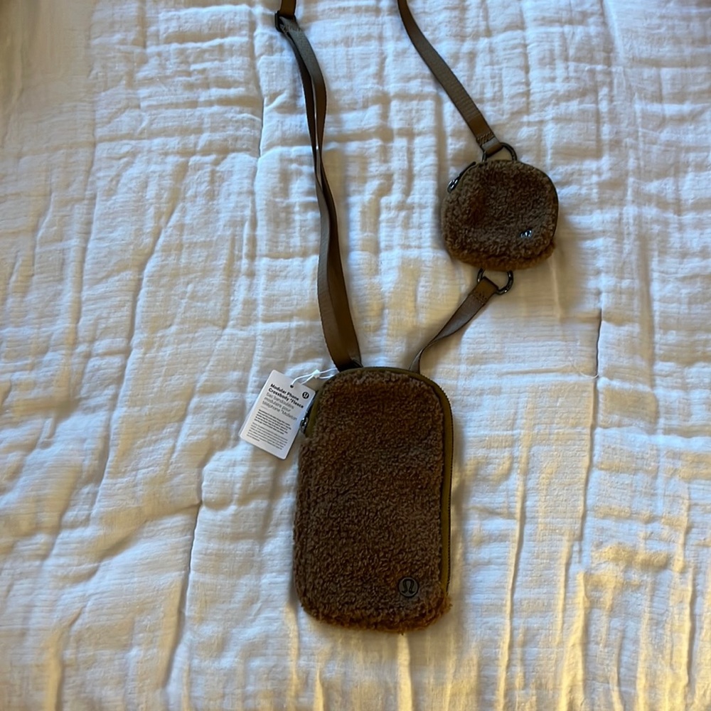 NWT Lululemon crossbody